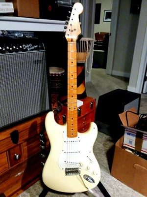 Squier Stratocaster "A" 1984 serie # ST357 estilo años 50 Strat igual que JV Foto 1 de 4