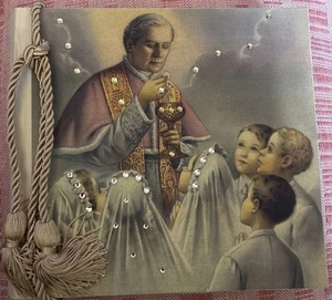 Terra Traditions Pope administering Communion to children photo Album - Picture 1 of 8