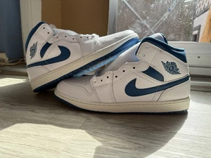 Nike Air Jordan 1 Mid SE - FN5215-141 - US13 - EU47.5 NEU - Bild 1 von 11