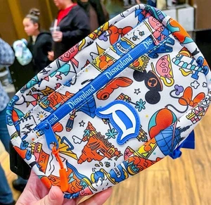 Disney Parks Disneyland Play in the Parks Gürteltasche Bauchtasche - Bild 1 von 3