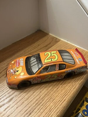 Acción 2002 #25 Monte Carlo UAW Delphi NASCAR Diecast Jerry Nadeau Looney Tunes Foto 1 de 4