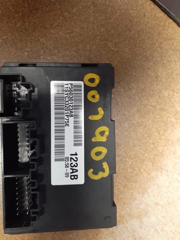 Estuche de transferencia ECM chasis compatible con camioneta Dodge 2500 10-12 342161 Foto 1 de 1