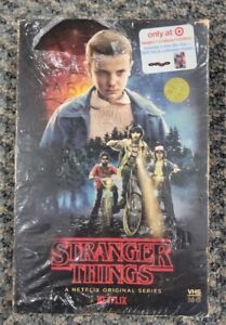 New Stranger Things Season 14-disc DVD Blu-Ray Collector's Edition Box Set