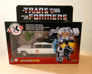 Hasbro Transformers Generations Transformers Collaborative: Ghostbusters Mash-Up - Picture 1 of 5