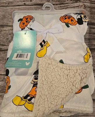 Manta suave de lana y sherpa con diseño de Halloween de Mickey Mouse para bebé Disney (24) Foto 1 de 4