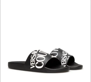 Sandalias zapatillas de tela negra Versace Jeans Couture para hombre E0YWASQ1 899 - Imagen 1 de 8