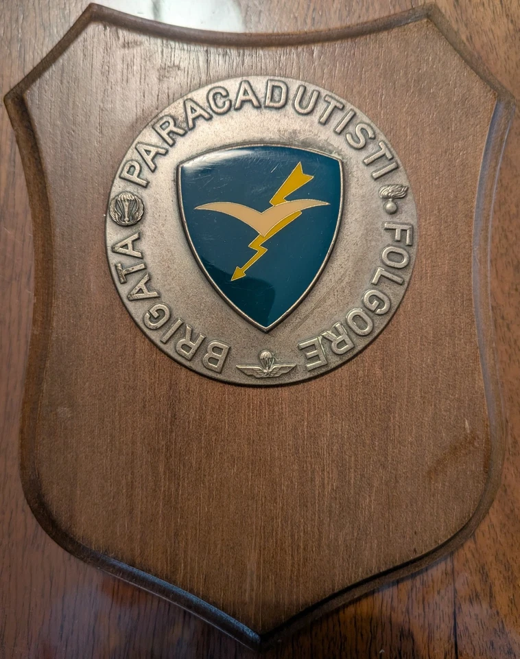 Crest Brigata Paracadutisti Folgore - Immagine 1 di 1