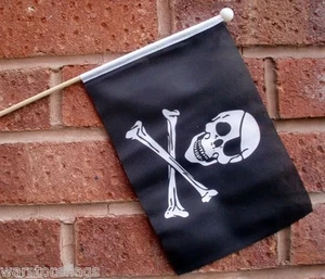 SKULL & AND CROSSBONES Medium HAND WAVING FLAG 9" X 6" with 10" pole PIRATE - Picture 1 of 1