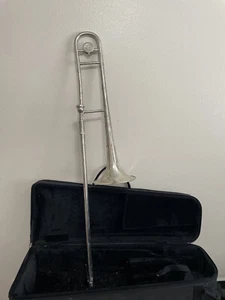 Vintage Silver Maestro Slide Trombone with Mouthpiece and case - Picture 1 of 20