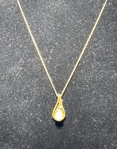 14k Yellow Gold Opal and Diamond Accent Pendant Necklace Gorgeous Milky Opal - Picture 1 of 4