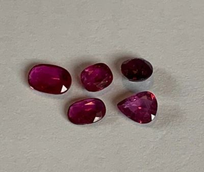 Andy's Gem Garage Sale - 5 piece Ruby lot - Natural COLOR  1.90ct various shapes - Image 1 of 4
