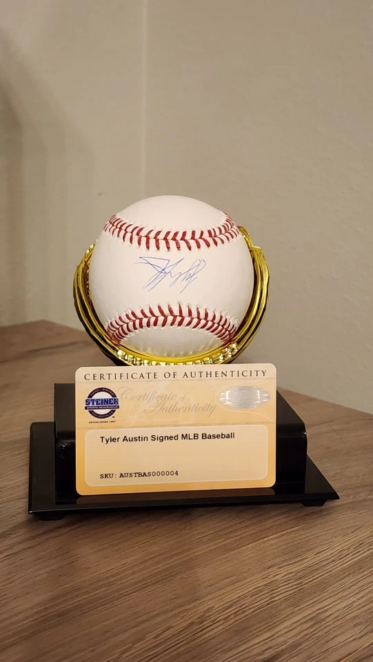 Holograma de béisbol MLB autografiado por Tyler Austin *Steiner Cert* Foto 1 de 1