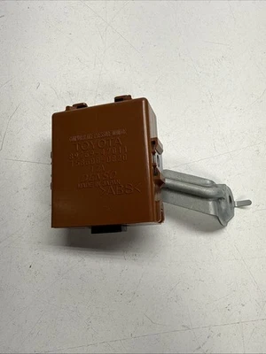 2004-2009 Toyota Prius Tire Pressure Control Module OEM - Изображение 1 из 4