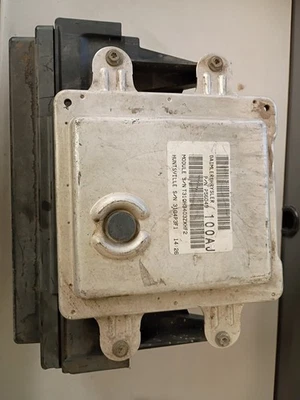 56038762AQ 2004-08 Dodge Durango caixa de fusíveis e unidade de módulo de controle multifuncional - Imagem 1 de 3