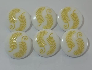 Set of 6 vintage white glass & yellow fern or feather design buttons 18mm approx - Picture 1 of 12