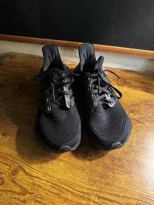 Ultra Boost Size 4 Boys - Image 1 of 4