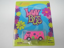 Johnny Lightning Luv Bus Pink Real Riders (1)