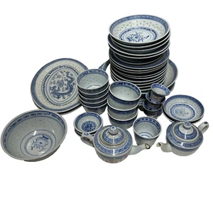 CHINESE CROCKERY SET WITH BOWLS, PLATES, DISHES, TEAPOTS, TEA CUPS - Picture 1 of 5