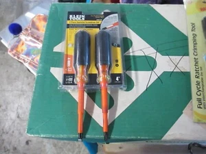 KLEIN TOOLS 2 PIEZAS EMPUÑADURA DE COJÍN AISLADA JUEGO DE DESTORNILLADORES 4"--SELLADO DE FÁBRICA - Imagen 1 de 1