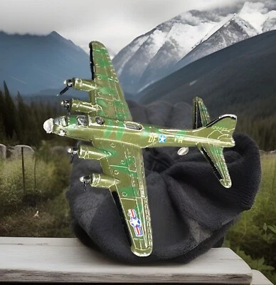 B-17 Memphis Belle A159 DF 124485 avión Zee Toys verde 421 puertas-pb24 Foto 1 de 4