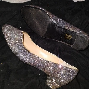 J. Renee Women's Slip On Fancy Dress Shoes Size 10inches Long - Picture 1 of 4