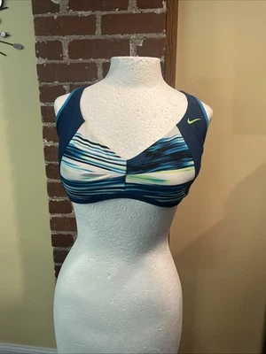 Traje de baño Nike talla 16 Foto 1 de 4