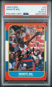 1986 Fleer AUTOGRAPH (Signed BOL) Manute Bol RC #12 PSA 5 PSA/DNA Auto. 6 - Picture 1 of 2