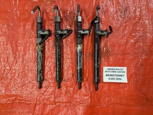 MERCEDES W204 C220 SET OF 4 DIESEL INJECTORS A640700987 - Picture 1 of 2