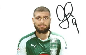 PLYMOUTH: NADIR CIFTCI SIGNED 6x4 PORTRAIT PHOTO+COA - Picture 1 of 1