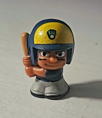 TEENYMATES series 9 MLB 1" inch figure CHRISTIAN YELICH Milwaukee BREWERS NEW Cover