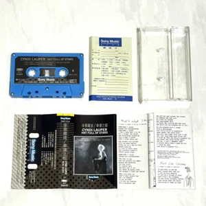 Cyndi Lauper 1993 Hat Full Of Stars Taiwan Edition Cassette Tape with Reply Card - Picture 1 of 5