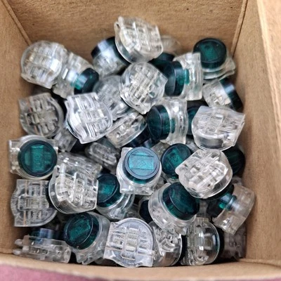 GENUINE 3M Scotchlok UG Tap Splicing Splice Connector 26-19AWG 100 ct  19 availa - Image 1 of 4