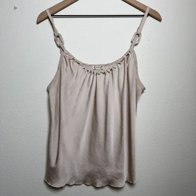 Camiseta sin mangas Intimately Free para mujer cami grande satinada cuello redondo dividido niña limpia Foto 1 de 4