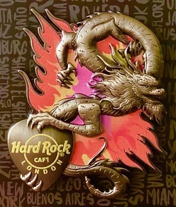 2025 Hard Rock Café Londres 3D Flaming Asia Dragon Guitar Pick Le Pin - Imagen 1 de 1