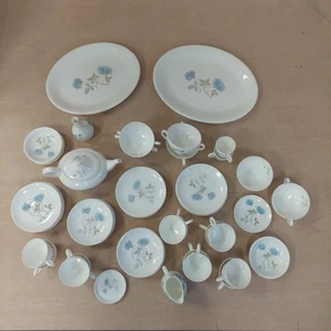 Wedgwood Ice Rose Bone China Large Set - Picture 1 of 17
