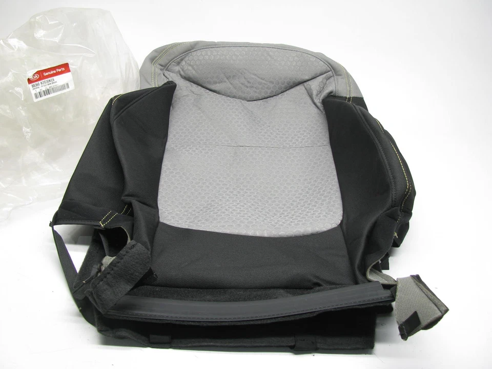 NUEVA CUBIERTA DE ASIENTO TRASERO DELANTERO IZQUIERDO ORIGINAL 88360B2030KE6 OEM para Kia Soul 2014-2016 Foto 1 de 3