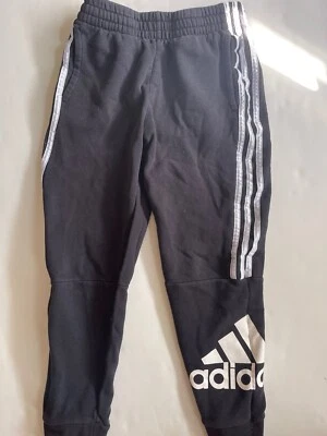 Pantalones deportivos Adidas a rayas para niños talla mediana Foto 1 de 4