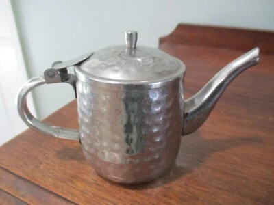 Vollrath 锤面不锈钢印度鹅颈咖啡奶壶服务器 T4710HH — 第 1/4 张图片