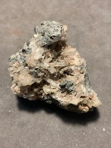 Arsenopyrit, Quarz, Grube Himmelfahrt, Freiberg, Sachsen - Bild 1 von 9