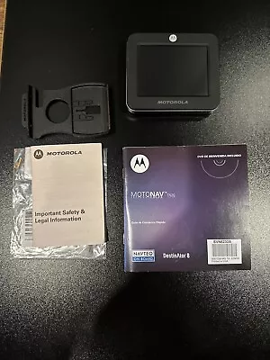 Motorola MOTONAV TN30 4.3-Inch Bluetooth Portable GPS Navigator ORIGINAL BOX - Image 1 of 4