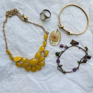 Yellow & Gold Tone Flower Necklace, Bracelets, Ring, Flower Pendant - Picture 1 of 4