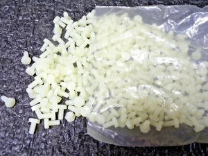 M4-0.70, Tornillo de cabeza hexagonal de nailon, 316, 8 mmL, acabado liso, 250 PK, 2HA85, (RG) - Imagen 1 de 4