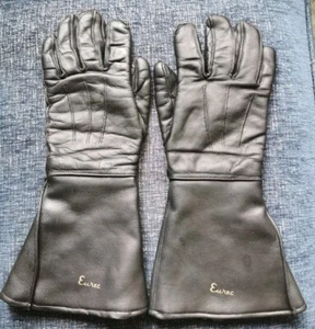 Vintage Pre-owend leather Motorcycle Gauntlets (Small) - Picture 1 of 24