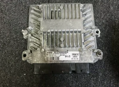 Motor diésel Volvo V50 S40 2,0 litros ECU 30729518 Foto 1 de 2