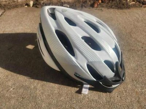 Schwinn Bicycle Helmet | Cycling Gear - Cycle Helmet - Date Code 2020 - Adult - Picture 1 of 5