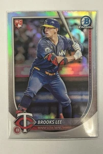 2025 Bowman Chrome Brooks Lee (RC) Red Rookie Logo Refractor  #72 - Picture 1 of 2