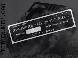 PLATE PLAQUETTE PLAQUE POSTE RADIO GRC9 RT77 EMETTEUR PARIS jeep willys us ww2 - Foto 1 di 1
