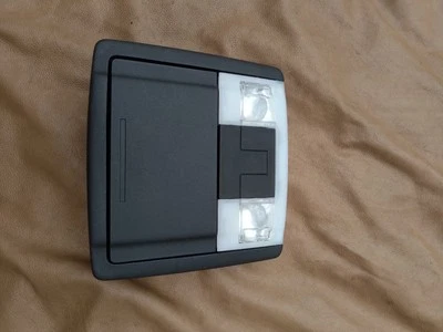 2011 2012 2013 2014 2015 FORD EXPLORER OVERHEAD CONSOLE DOME LIGHT - Image 1 of 4