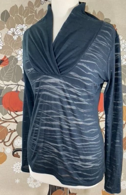 Camisa LUCY Activewear Top Estampado de Cebra Transparente Ligera Elastizada Manga Larga Talla M Foto 1 de 4