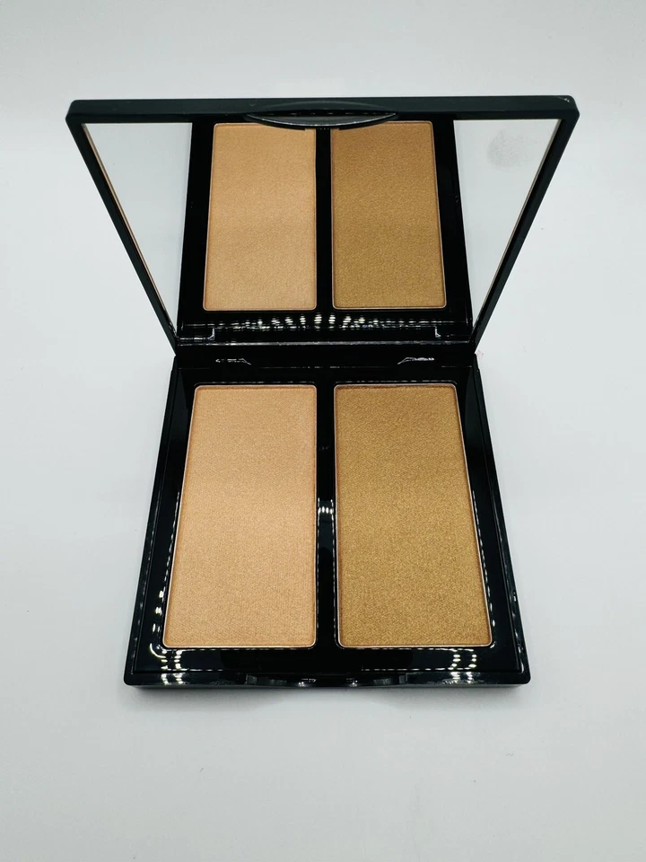 Trish McEvoy Light & Lift Face Color Duo (Bronceador) Champagne y Bronce 0.21 OZ Foto 1 de 4